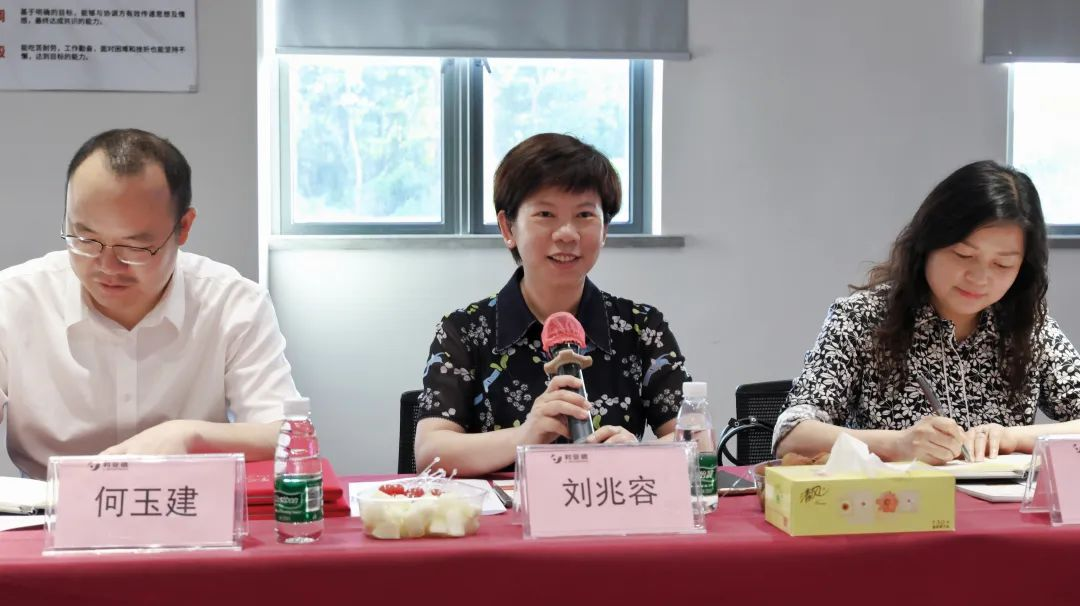 问鼎娱乐app与成都市郫都区达成战术合作 推动成都影视城建设