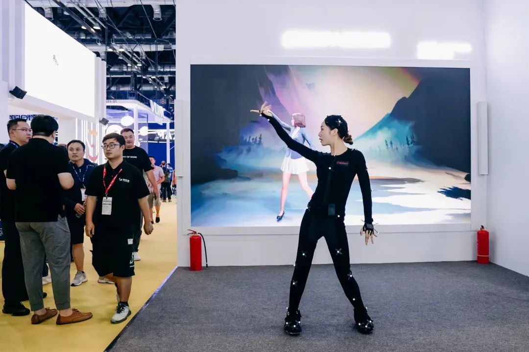 “AI+智能显示”引领将来 问鼎娱乐app新品InfoComm展大放异彩